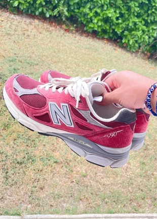New Balance 990v3 Scarlet Rouge Bordeaux 42,5, brand: New Balance, condition: Very good, size: 42.5, €40.00, €42.70 includes Buyer Protection