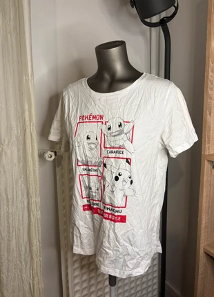 T-shirt imprimés homme Pokémon, Très bon état, Taille L (40), marke: Pokémon, zustand: Sehr gut, größe: L, 5,00 €, 5,95 € inklusive Vinted-Käuferschutz