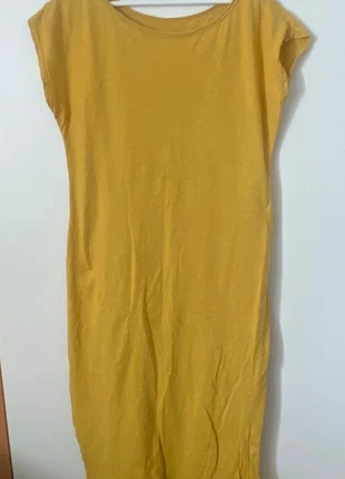 Robe basique, staat: Goed, maat: M / 38 / 10, € 3,00, € 3,85 inclusief Kopersbescherming