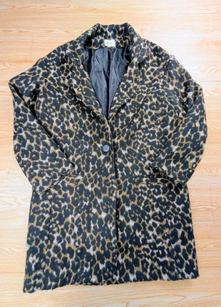 Manteau léopard Johanna Paris femme L / 40 fabriqué en Italie très bon état, merk: Johanna Paris, staat: Heel goed, maat: L / 40 / 12, € 18,90, € 20,55 inclusief Kopersbescherming Pro