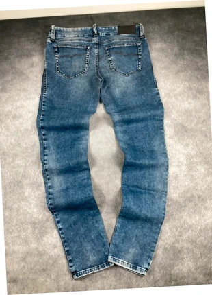 Jean Diesel homme W28 L30 (FR 36) bleu coupe slim ajustée style moderne casual, brand: Diesel, condizioni: Ottime, taglia: XS, €25.00, €26.95 include la Protezione acquisti