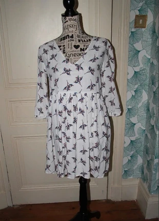 Robe Ba&sh XS blanche imprimé végétal, merk: Ba&sh, staat: Heel goed, maat: XS / 34 / 6, € 39,00, € 41,65 inclusief Kopersbescherming