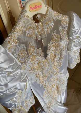 Abito da sposa silk sequins 90s rococo openback, marca: Radiosa, estado: Muy bueno, tamaño: S / 36 / 8, 100,00 €, 105,70 € Protección al comprador incluida
