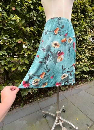 Vintage turquoise bloemenrok maat M – Made in Italy midi, A-lijn, elastische taille, soepel vallend, marque: Vintage Dressing, état: Neuf sans étiquette, taille: M / 38 / 10, 15,00 €, 16,45 € Protection acheteurs incluse