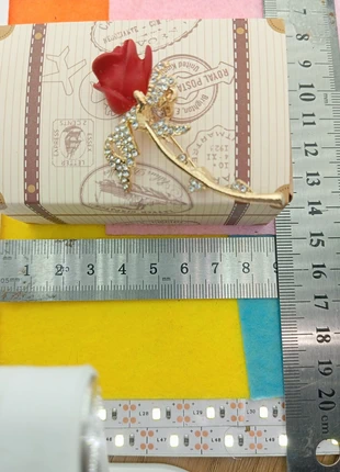 Broche avec la boîte, marca: Broche.fr, estado: Muito bom, €5.00, €5.95 inclui Proteção do Comprador Pro