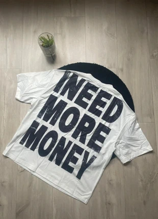 t-shirt y2k i need more money, marque: y2k, état: Neuf avec étiquette, taille: L, 22,00 €, 23,80 € Protection acheteurs incluse