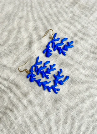 Boucles « Matisse Algues » bleues par artiste en bioplastique, marke: Artiste, zustand: Sehr gut, 25,00 €, 26,95 € inklusive Vinted-Käuferschutz