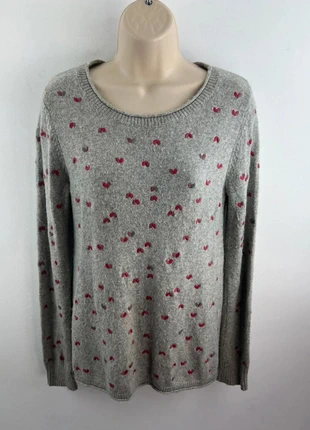 White Stuff Grey Jumper with Red Heart Embroidery – Size 10, brand: White Stuff, condition: Good, size: M / 10, £6.00, £7.00 includes Buyer Protection