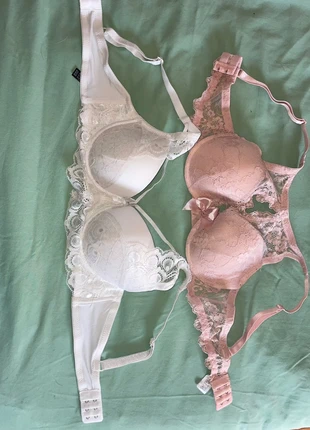 Lot 2 soutien gorge, zustand: Neu, größe: 70B, 6,00 €, 7,00 € inklusive Vinted-Käuferschutz