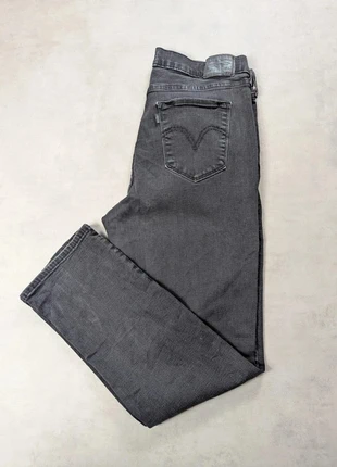 Jean Levi's classic straight noir W32 L30           L18JL1071, marke: Levi's, zustand: Sehr gut, größe: XL / 42 / 14, 20,90 €, 22,65 € beinhaltet Vinted-Käuferschutz Pro