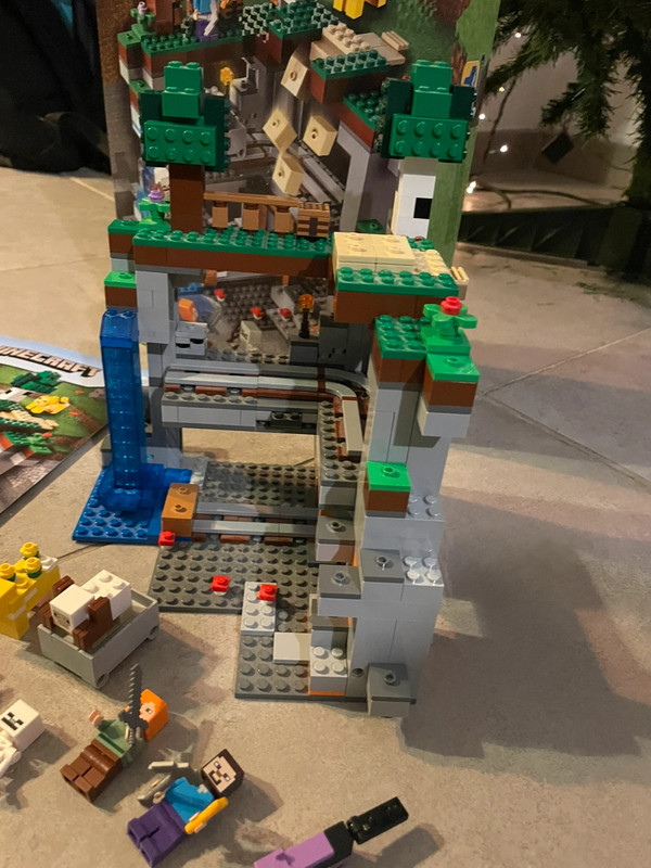 Lego Minecraft 21169 - photo numéro 7