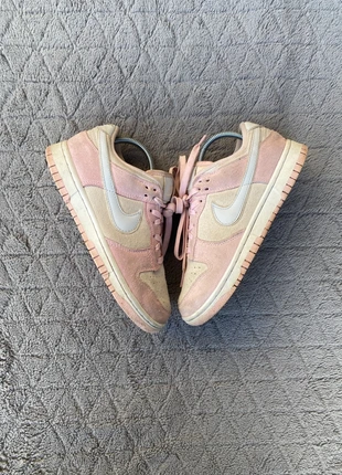 Nike Dunk low pink foam - taille 37,5, merk: Nike, staat: Goed, maat: 37.5, € 37,00, € 39,55 inclusief Kopersbescherming