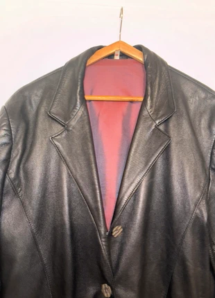 Blazer similicuir, marque: friperie, état: Bon état, taille: 4XL / 48 / 20, 10,00 €, 11,20 € Protection acheteurs incluse