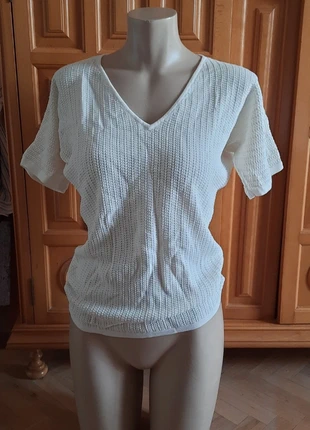 Top calado escote pico talla M, marca: Carmen Estebanez, estado: Muy bueno, tamaño: M / 38 / 10, 4,00 €, 4,90 € Protección al comprador incluida