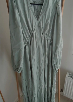 Robe verte H&M, marque: H&M, état: Très bon état, taille: L / 40 / 12, 3,00 €, 3,85 € Protection acheteurs incluse
