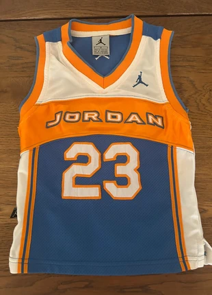 Maglietta da Basket bimbo misura 2anni, estado: Muy bueno, tamaño: 18-24 meses / 86 cm, 4,00 €, 4,90 € Protección al comprador incluida