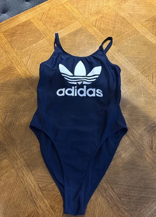 Maillot de bain adidas femme – Neuf T40, merk: adidas, staat: Nieuw zonder prijskaartje, maat: M / 38 / 10, € 15,00, € 16,45 inclusief Kopersbescherming