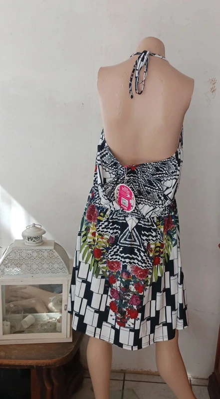 Robe dos nu taille 42/xl smash! - photo numéro 3
