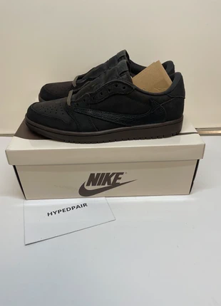 sneakers: Jordan 1 Retro Low OG SP Travis Scott Velvet Brown 45, merk: Jordan, staat: Nieuw met prijskaartje, maat: 45, € 549,00, € 559,98 inclusief Kopersbescherming Pro