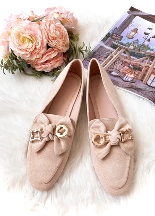 Mocassins beiges en suédine avec nœud et détails dorés T40, condizioni: Ottime, taglia: 40, €29.00, €31.15 include la Protezione acquisti Pro