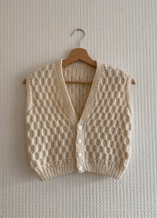 💕 Gilet sans manches cropped tricoté main – maille vintage écrue 💕, brand: Fait Main, condition: Very good, size: S / 36 / 8, €39.00, €41.65 includes Buyer Protection