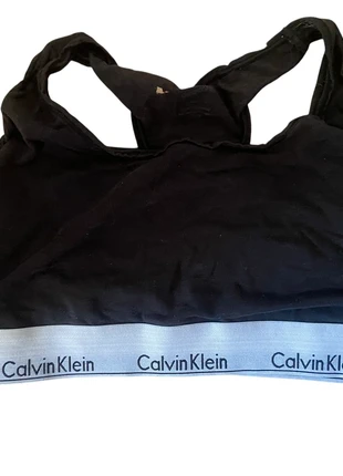 Brassière Calvin Klein, marque: Calvin Klein, état: Bon état, taille: XL, 12,00 €, 13,30 € Protection acheteurs incluse