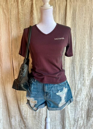 Retro Burgundy Red Harley Davidson Baby Tee with Short Sleeves and Embroidered Details, brand: Harley Davidson, condition: Very good, size: S / UK 8-10, £21.16, £22.92 includes Buyer Protection