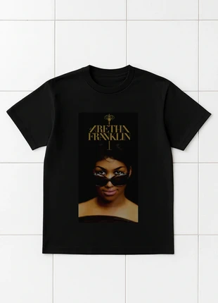 Tee-shirt Unisex noir Aretha Franklin taille L tout neuf, marke: Aretha Franklin, zustand: Neu, größe: L, 34,85 €, 37,29 € inklusive Vinted-Käuferschutz