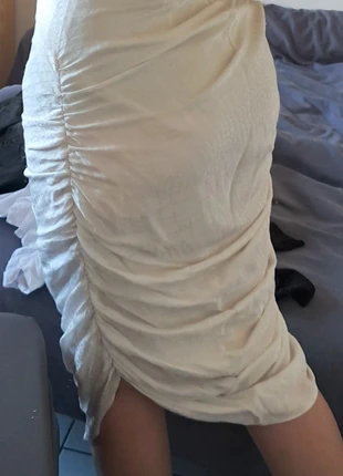 Jupe drapée sirène blanche crème motif écaille nacrée, marque: Vintage Dressing, état: Très bon état, taille: XS / 34 / 6, 5,00 €, 5,95 € Protection acheteurs incluse