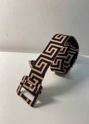 Cintura nera e beige unisex elegante, versatile e senza tempo, marque: Nessun Brand, état: Très bon état, taille: 105 cm, 5,00 €, 5,95 € Protection acheteurs incluse