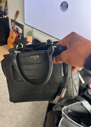 Guess bag Black, merk: GUESS, staat: Goed, € 7,50, € 8,58 inclusief Kopersbescherming