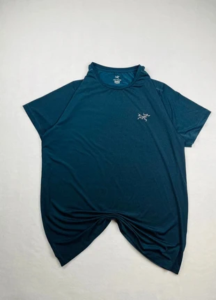 T-Shirt Arc’teryx Bleu Performance Vintage Y2K - 2XL, brand: Arc'teryx, condition: Very good, size: XXL, €49.90, €53.10 includes Buyer Protection Pro