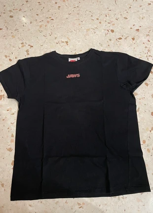 maglietta nera, brand: JAWS, condizioni: Ottime, taglia: M, €5.00, €5.95 include la Protezione acquisti