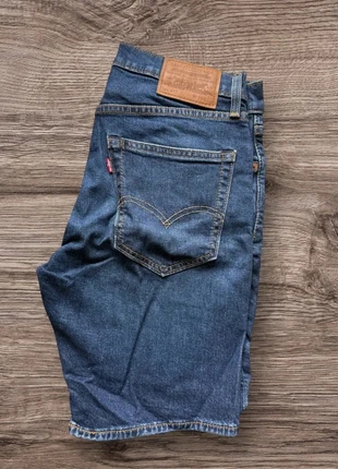Short Jean levi’s 412 slim premium, marque: Levi's, état: Très bon état, taille: W30 | FR 40, 39,90 €, 42,60 € Protection acheteurs (Pro) incluse