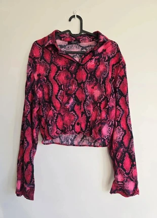 Chemise courte Fushia à motifs serpent Femmes - Bershka - Taille S, brand: Bershka, condizioni: Nuovo senza cartellino, taglia: S / IT 40 / EU 36, €2.00, €2.80 include la Protezione acquisti