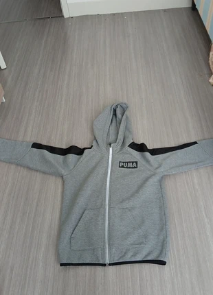 Veste puma 11/12 ans, marca: Puma x AMI, estado: Bom, tamanho: 11 anos / 146 cm, €8.00, €9.10 inclui Proteção do Comprador