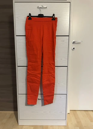 Pantaloni Slim Rosso Corallo, marque: H&M, état: Très bon état, taille: S / 36 / 8, 7,00 €, 8,05 € Protection acheteurs incluse