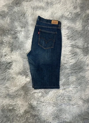 Short en Jean Levi's 525 Perfect Waist Straight Leg Bleu W35 Marine SH105, merk: Levi's, staat: Heel goed, maat: W35 | FR 44, € 16,00, € 17,50 inclusief Kopersbescherming Pro