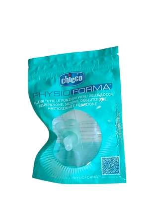 Ciuccio anatomico funzionale Chicco Physioforma studiato per le funzioni vitali della bocca, brand: Chicco, condizioni: Nuovo con cartellino, taglia: Taglia unica, €4.00, €4.90 include la Protezione acquisti