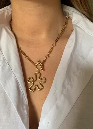 Collier doré fleurs, brand: Tendance, condizioni: Ottime, €13.99, €15.39 include la Protezione acquisti Pro