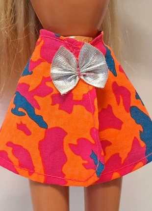 Jupe coloré vintage poupée Sindy Hasbro, marque: Sindy, état: Très bon état, taille: Taille unique, 1,50 €, 2,28 € Protection acheteurs incluse