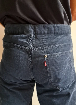 Jeans Levi's vintage, marque: Levi's, état: Très bon état, taille: M, 25,00 €, 26,95 € Protection acheteurs incluse