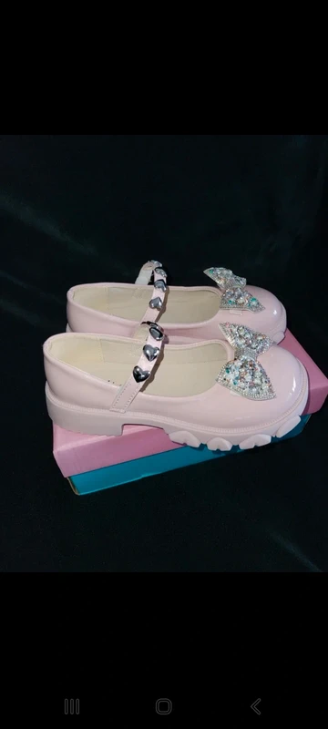Chaussure rose claire avec papillon - photo numéro 2
