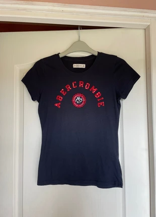 TEE shirt new york, marque: Abercrombie & Fitch, état: Très bon état, taille: XS / 34 / 6, 4,00 €, 4,90 € Protection acheteurs incluse