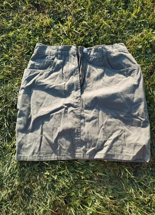 Khaki Minirock, marke: Trend, zustand: Gut, größe: M / 38 / 10, 3,50 €, 4,38 € inklusive Vinted-Käuferschutz