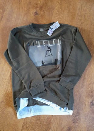 👕 Sweat Caqui com Estampagem de Skater - Tamanho 13/14 Anos - Primark 🎄, marca: Primark, estado: Nuevo con etiquetas, tamaño: 14 años / 164 cm, 9,00 €, 10,15 € Protección al comprador incluida