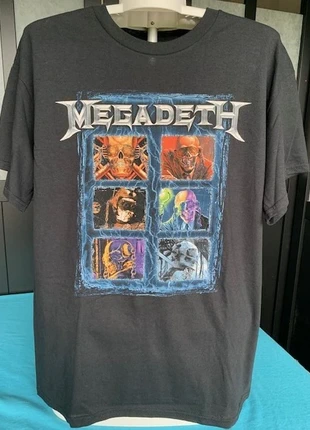 T-shirt Megadeth Vic 6 heads – Taille L - Neuf – Officiel Merchandising, marca: megadeth, estado: Novo sem etiquetas, tamanho: L, €25.00, €26.95 inclui Proteção do Comprador