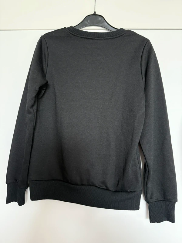 Pull sweat - photo numéro 3