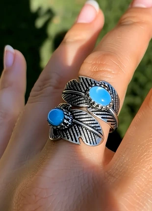 Anillo Pluma Plata con Opalita Ajustable / Bague plume argent avec Opalite réglable, merk: Local, staat: Nieuw zonder prijskaartje, maat: Aanpasbaar, € 4,99, € 5,94 inclusief Kopersbescherming Pro