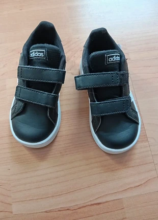 Chaussures fitness Noir unisex taille23, marque: adidas, état: Très bon état, taille: 23, 14,99 €, 16,44 € Protection acheteurs incluse